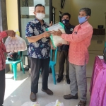 Paket bantuan sembako siap dibagikan kepada warga yang melakukan isolasi mandiri. (foto: ist)