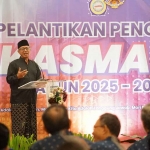 Wakil Wali Kota Kediri saat memberi sambutan di pelantikan Dewan Pengurus dan Dewan Penasihat Ikasmada 2025-2029. Foto: Ist