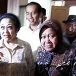 Risma bersama Megawati dan Jokowi. foto: tempo