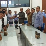 Komisi B Dewan Perwakilan Rakyat Daerah (DPRD) Kabupaten Tuban saat melaksanakan Studi Banding di DPRD Kota Madiun, Rabu (14/3).