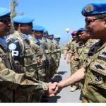 Kepala Staf TNI Angkatan Laut (Kasal) Laksamana TNI Dr. Marsetio saat mengunjungi Kontingen Garuda di Lebanon. foto: Puspen Mabes TNI untuk Bangsa Online