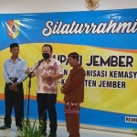 Bupati Jember saat memberi sambutan dalam agenda yang digelar Bakesbangpol setempat.