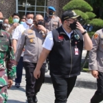 Bupati Kediri Hanindito Himawan Pramana (pakai rompi) didampingi Dandim 0809 Kediri Letkol Inf. Rully Eko Suryawan, Kapolres Kediri AKBP Lukman Cahyono, dan Kapolres Kediri Kota AKBP Wahyudi. (foto: ist)