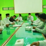 Kepala Bidang Penais Zawa Kanwil Kemenag Jatim, Mufi Imron Rosyadi memberikan pembinaan percepatan persertifikatan tanah wakaf di Aula Kemenag Tuban.