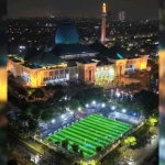 Masjid Al Akbar Surabaya dengan lapangan Mini Soccer yang berada di sisi timur masjid. Menjadi pusat dakwah dan olahraga kekinian. Foto: Ist.