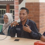 Ketua Komisi IV DPRD Kabupaten Gresik, Muchamad Zaifudin saat menyampaikan arahan dalam kegiatan sosialisasi bersama BPJS Kesehatan Cabang Gresik di Kantor Kecamatan Menganti. (Ist)