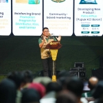 Direktur Utama Petrokimia Gresik, Daconi Khotob, membuka KIPG 2026. foto: ist.
