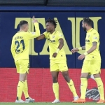 Chukwueze (tengah) cetak gol pembuka kemenangan Villarreal atas Getafe pada pekan 23.