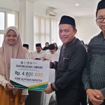 Baznas Jombang serahkan Beasiswa Mahasantri Ma