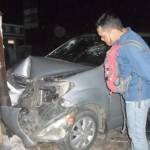 Kondisi mobil usai menabrak tiang JPU