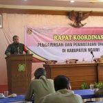 Komandan Kodim 0805 Ngawi, Letkol. Inf. Totok Prio Kismanto saat menghadiri Rakor Pengawasan Orang Asing.