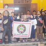 Paguyuban Arek Jawa Timur (Pagar Jati) telah menyalurkan bantuan sosial kepada korban terdampak erupsi Gunung Semeru yang terjadi di Lumajang, Senin ( 27/12/2021).
