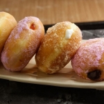 Resep Bomboloni Isi Cokelat dan Krim Custard, Lembut di Mulut. Foto: Ist