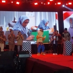 Peluncuran Maskot Pilkada Sidoarjo 2024 saat launching tahapan, di MPP Sidoarjo, Jumat (28/6/2024) malam. foto ist