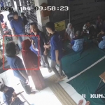 Pengunjung IS tertangkap rekaman CCTV saat membawa ratusan butir obat hendak dibawa masuk ke dalam lapas.