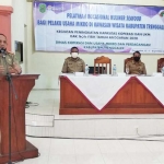 Sambutan Sekda Trenggalek Joko Irianto dalam pembukaan acara Pelatihan Vokasional Seafood. foto: HERMAN/ BANGSAONLINE