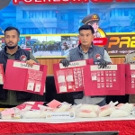 Konferensi pers terkait kasus narkoba di Sidoarjo.
