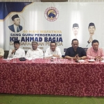 Wakil Ketua Bidang OKK Partai Nasdem Jawa Timur Nico Ainul (pegang mic) saat memberikan sambutan.