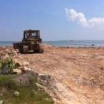 Reklamasi pantai yang diduga Ilegal di Ujungpangkah Gresik. foto: Syuhud/BangsaOnline.com