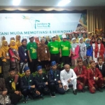 Dirut PG Nugroho Christijanto bersama para siswa SMK peserta Jambore Petani Muda se-Nusantara.