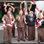 Salah satu adegan dalam video dukungan Kejari Sidoarjo dalam perhelatan akbar Asian Games XVIII yang akan digelar di Jakarta dan Palembang itu.