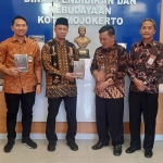 Kepala Disdikbud Kota Mojokerto, Amin Wachid, saat menerima kunjungan BBPMP.