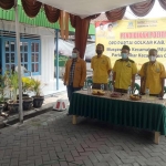DPD Golkar Gresik saat menggelar Muscam di Cerme. foto: ist.