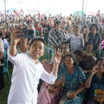 Presiden LSN Gus Muhammad Fawait berbaur bersama ribuan emak-emak kristiani dalam Apel Kebangsaan di Jember. Foto: Ist.