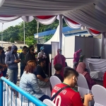 Rapid test yang digelar oleh Pemkot Surabaya belum lama ini. (foto: YUDI A/ BANGSAONLINE)