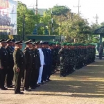Suasana upacara bendera HUT TNI ke-73 di Pacitan.