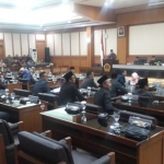 Paripurna PA terhadap LPJ Pelaksanaan APBD 2017.  foto: Syuhud/bangsaonline.com