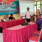 Bawaslu Surabaya melaksanakan kegiatan sosialisasi pengawasan partisipatif untuk disabilitas di Aula Kecamatan Tenggilis Mejoyo. Foto: DIDI ROSADI/ BANGSAONLINE