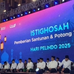 Tampak Prof Dr KH Asep Saifuddin Chalim, MA dan para jajaran komisaris dan direksi PT Pelindo saat istighatsah di   Pendulum Nusantara Hall PT Pendidikan Maritim dan Logistik Indonesia (Pelindo Pembelajaran & Konsultansi) di Pandansari, Kecamatan Ciawi, Kabupaten Bogor, Jawa Barat, Rabu (1/10/2025). Foto: bangsaonline