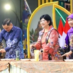 Gubernur Khofifah saat menghadiri Java Coffee and Flavors Fest 2025.