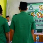 Sejumlah anggota Ansor di Banyuwangi saat dibaiat.