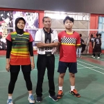 Cesar dan Zulaika saat menjadi Juara Ganda Campuran Spartan XV Ubaya 2026.