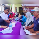 PT Pertamina EP Asset-4 Sukowati Field memberikan pengobatan gratis kepada ratusan masyarakat Desa Sambiroto, Kecamatan Kapas, Bojonegoro Rabu, (16/10/19).