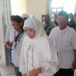 Gubernur Khofifah usai meresmikan renovasi Masjid Mu’ayyad di Jalan Pabrik Kulit No. 38, Kecamatan Wonocolo, Surabaya, Minggu (26/1). foto: DIDI ROSADI/ BANGSAONLINE