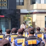Kapolresta Sidoarjo Kombes Pol. Sumardji saat memberikan arahan kepada 349 Bhabinkamtibmas se-Kabupaten Sidoarjo, Rabu (30/9/2020).
