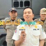 Kepala Satpol PP Kabupaten Kediri, Agoeng Noegroho, saat memberi keterangan kepada awak media tekait pengamanan 16 anak punk. Foto: MUJI HARJITA/BANGSAONLINE