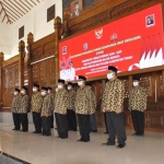 Pengukuhan Forum Kerukunan Umat Beragama (FKUB) periode 2020-2025 di Pendapa Kridho Manunggal Tuban, Rabu (25/11/2020). (foto: ist)
