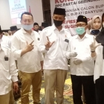 Ipuk-Sugirah bersama kader Partai Gerindra.