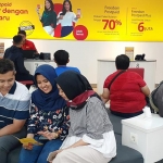 Suasana Galeri Indosat Surabaya.