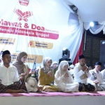 Sholawat dan doa bersama di Desa Sugihwaras, Bojonegoro.