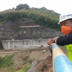 Bupati Sugiri saat sidak di Waduk Bendo, Kecamatan Sawoo, Kabupaten Ponorogo.