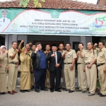 Deputi Bidang Reformasi Birokrasi, Akuntabilitas Aparatur, dan Pengawasan Kemen-PANRB saat foto bersama Bupati Sidoarjo Saiful Ilah.