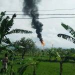 Api dan asap tebal muncul dari flaring JOB PPEJ. foto: istimewa