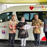 Penyaluran 1 unit mobil operasional dari Bank DKI untuk Universitas Gunadarma.