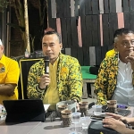 Ketua DPD Golkar Kota Malang, Djoko Prihatin, ketika memberi sambutan dalam peluncuran LBH atau lembaga bantuan hukum.