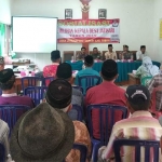 Pemerintah Kecamatan Senori beserta Pemdes Jatisari saat memberikan paparan terkait Pilkades Serentak.